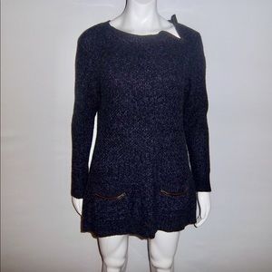 Hooked Up by IOT Zippered Pullover Tunic Sweater